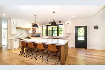 453 Clapp Rd, Scituate, MA 02066 - Photo 4