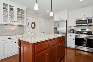 82 Pleasant St, Medfield, MA 02052 - Photo 10