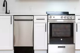 536 Broadway, Everett, MA 02150 - Photo 8