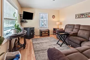 242 Pleasant St, Leominster, MA 01453 - Photo 22