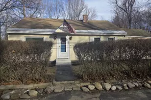 242 Pleasant St, Leominster, MA 01453 - Photo 2