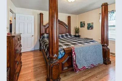 242 Pleasant Street, Leominster, MA 01453 - Photo 28
