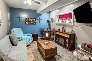 242 Pleasant St, Leominster, MA 01453 - Photo 24