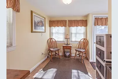 242 Pleasant Street, Leominster, MA 01453 - Photo 14