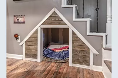 242 Pleasant Street, Leominster, MA 01453 - Photo 26