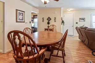 242 Pleasant St, Leominster, MA 01453 - Photo 16