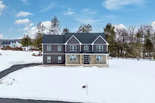 44 Balsam Hl Rd, Ludlow, MA 01056 - Photo 2