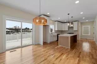 20 Mt Pleasant St, Dracut, MA 01826 - Photo 16