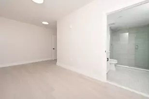 425 Border St, Boston, MA 02128 - Photo 12