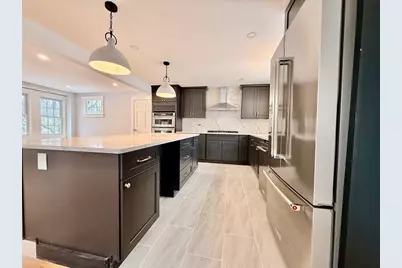 281 Elmwood Ave, Quincy, MA 02169 - Photo 10