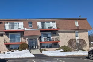 20 Williamsburg Ct, Shrewsbury, MA 01545 - Photo 1