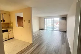 20 Williamsburg Ct, Shrewsbury, MA 01545 - Photo 4