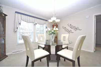 5 Country Drive, Bridgewater, MA 02324 - Photo 4