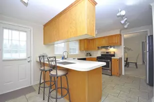 5 Country Dr, Bridgewater, MA 02324 - Photo 10