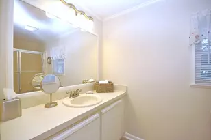 5 Country Dr, Bridgewater, MA 02324 - Photo 12