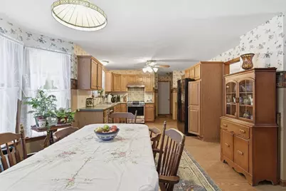 19 Logan Pl, Agawam, MA 01030 - Photo 6