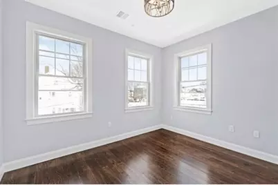 23 Taylor St #3, Waltham, MA 02453 - Photo 8