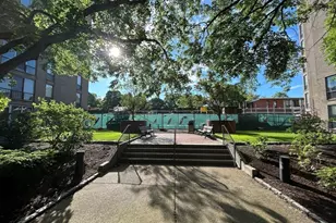 33 Pond Ave, Brookline, MA 02445 - Photo 14