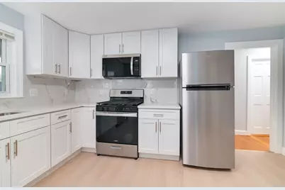 7 Langley Cir #4, Quincy, MA 02170 - Photo 4