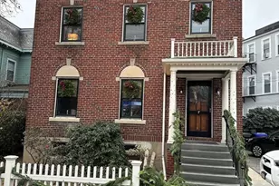 7 Linden St, Brookline, MA 02445 - Photo 2