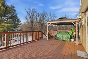 30 W Hill Rd, Springfield, MA 01109 - Photo 28