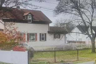 44 Walnut St, East Providence, RI 02914 - Photo 2