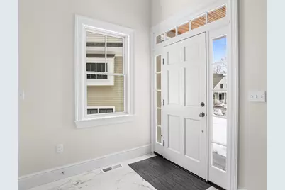 17 Courtyard Place #17, Reading, MA 01867 - Photo 4