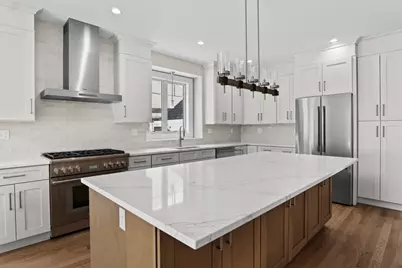 17 Courtyard Place #17, Reading, MA 01867 - Photo 6