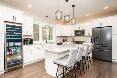 111 Dunbar St, Taunton, MA 02780 - Photo 4