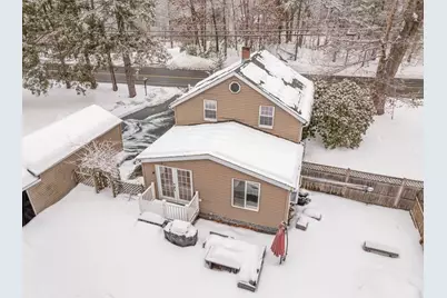 376 Douglas Street, Uxbridge, MA 01569 - Photo 2