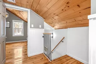 376 Douglas St, Uxbridge, MA 01569 - Photo 14