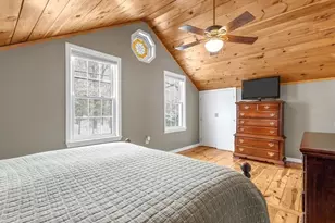 376 Douglas St, Uxbridge, MA 01569 - Photo 18