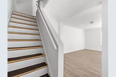 5 Floyd St, Lowell, MA 01852 - Photo 16