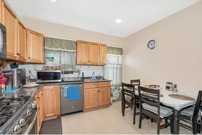 35 Bullard St, Boston, MA 02121 - Photo 6