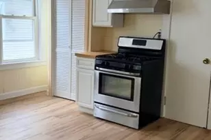 10 Holland Rd, Worcester, MA 01603 - Photo 6