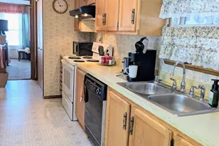 193 Tremont St (85 Amherst Way), Taunton, MA 02780 - Photo 8