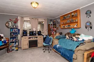 75 Belleville Rd, New Bedford, MA 02745 - Photo 8