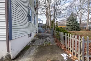 75 Belleville Rd, New Bedford, MA 02745 - Photo 36