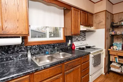 75 Belleville Rd, New Bedford, MA 02745 - Photo 18