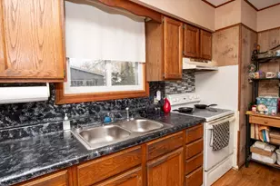 75 Belleville Rd, New Bedford, MA 02745 - Photo 18