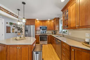 765 Pine Hill Dr, New Bedford, MA 02745 - Photo 4