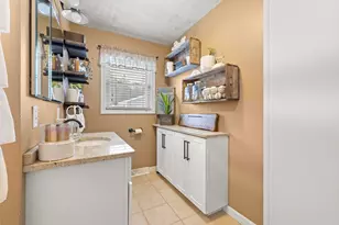765 Pine Hill Dr, New Bedford, MA 02745 - Photo 14