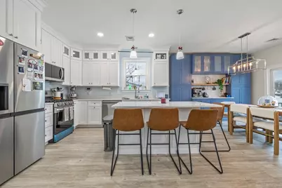 86 Ocean View Ave, Swansea, MA 02777 - Photo 8