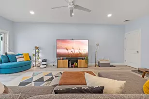 86 Ocean View Ave, Swansea, MA 02777 - Photo 12