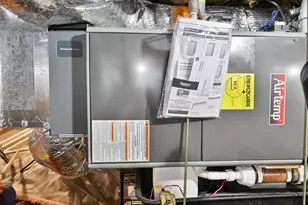 60 Roy St, Swampscott, MA 01907 - Photo 36