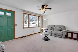 143 Fieldston St, Springfield, MA 01119 - Photo 18