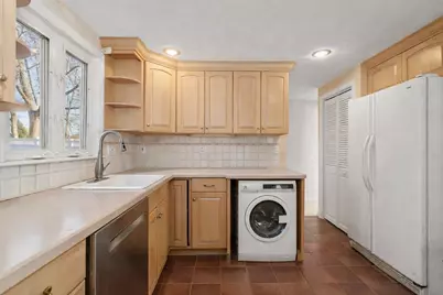 8 Stanley St, Natick, MA 01760 - Photo 6