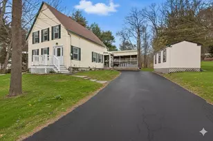 32 Summer St, Georgetown, MA 01833 - Photo 2