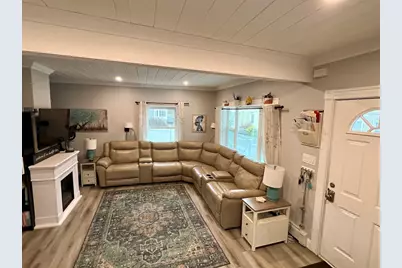 5 Tilton St, New Bedford, MA 02740 - Photo 8