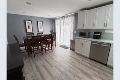 23 Floyd St, Billerica, MA 01821 - Photo 8